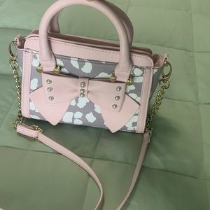 Besty Johnson purse